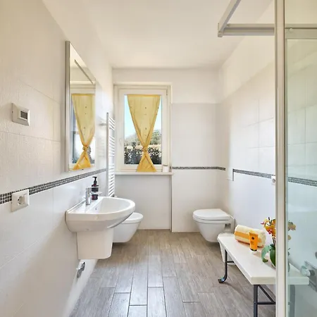 Residenza - Regarda Travel Appartement Pastrengo