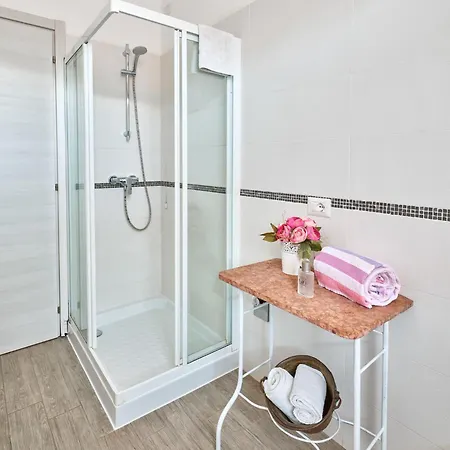 Residenza - Regarda Travel Appartement